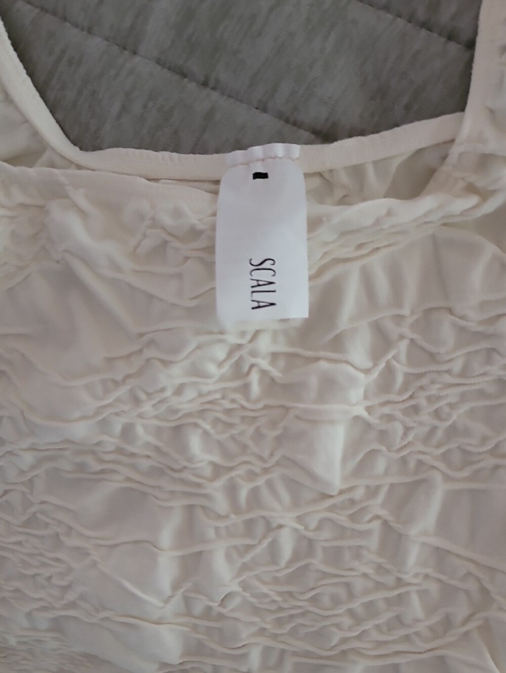 Scala Ivory Ruffle-Texture Tank - Picture 2 of 2